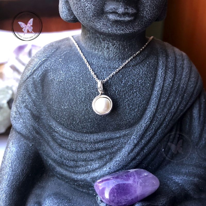 Pearl Silver Wire Wrapped Pendant